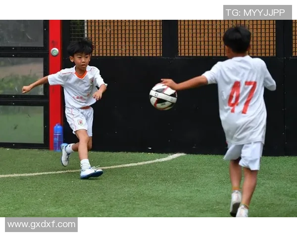 孩子追逐足球梦想能否成就未来明星之路