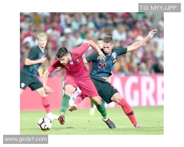 赛后复盘：上海足球队与杭州足球队速度较量的精彩瞬间与战术分析